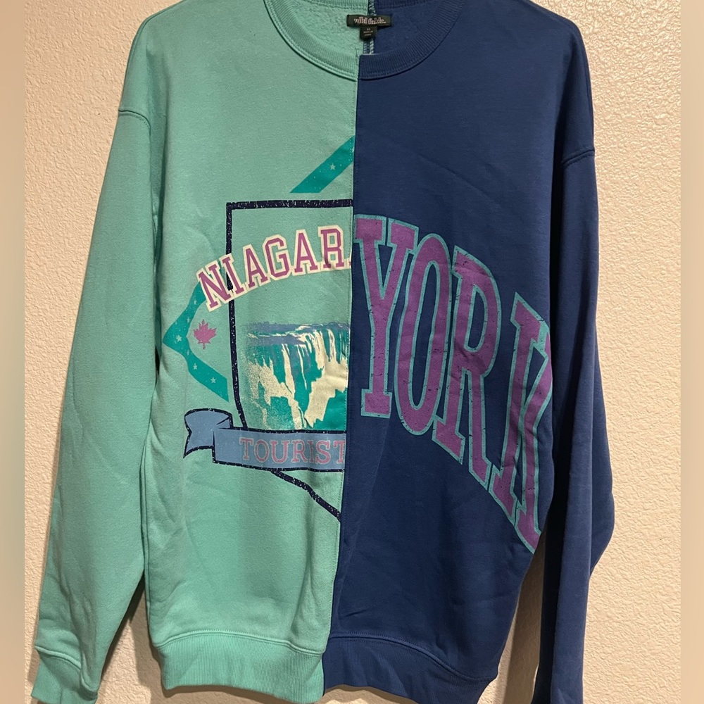 Wild Fable Niagara NY Two Tone Pullover Fleece Lined Crewneck Sweatshirt NWT
